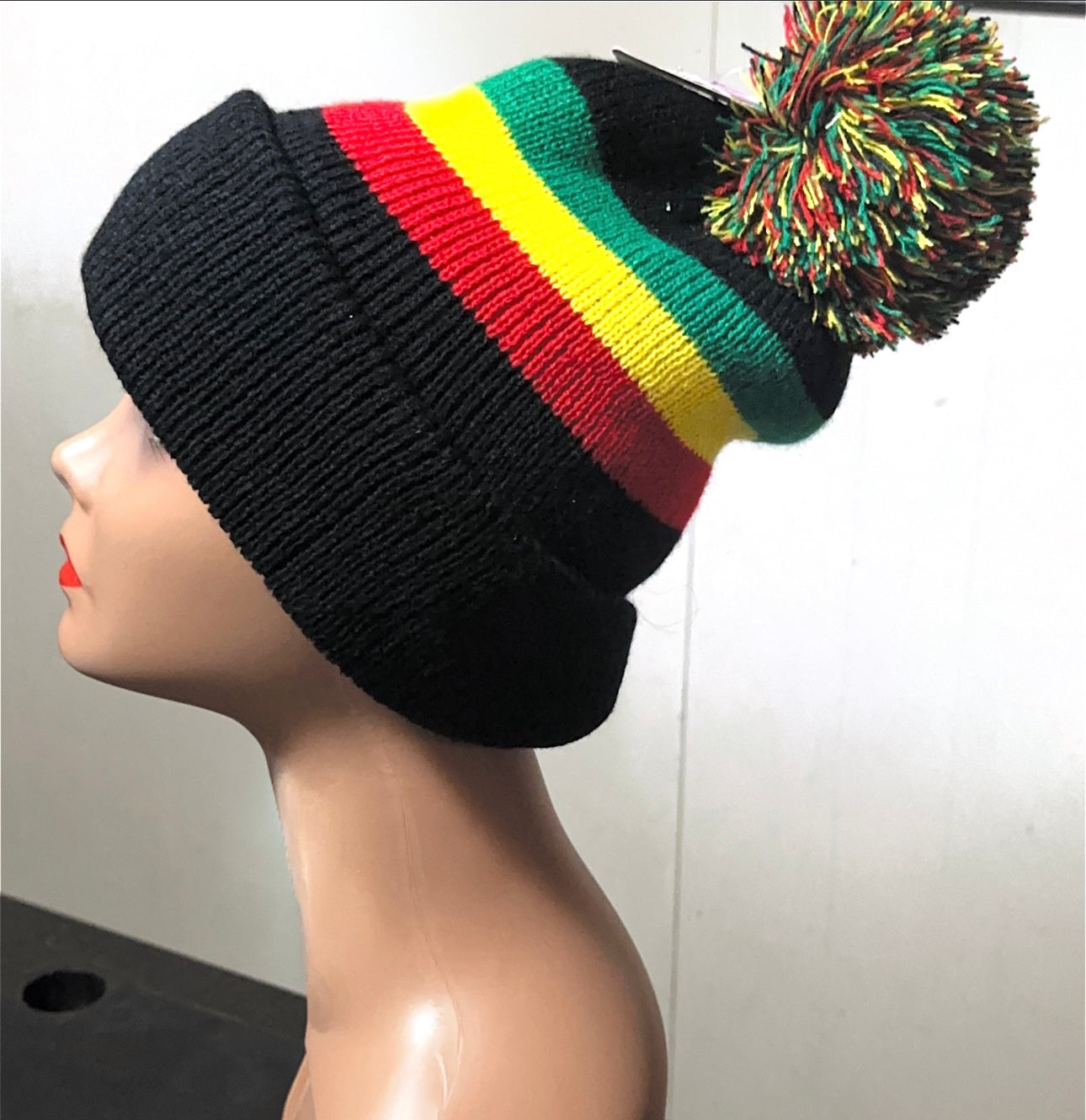Universal Jamaican pompom winter hat